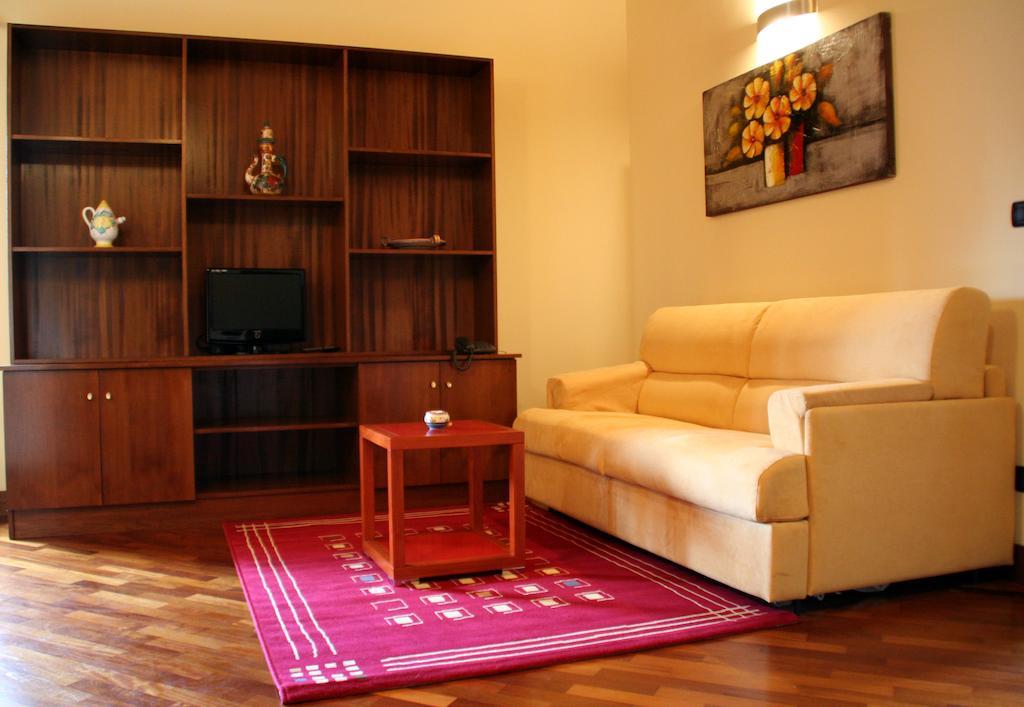 I Cento Campanili Appartement Acireale Kamer foto