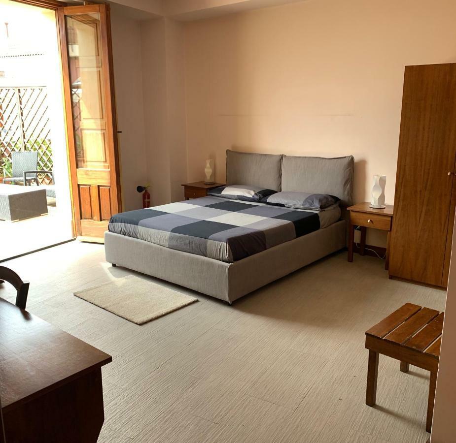 I Cento Campanili Appartement Acireale Buitenkant foto