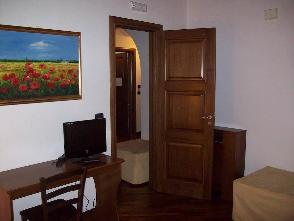 I Cento Campanili Appartement Acireale Buitenkant foto