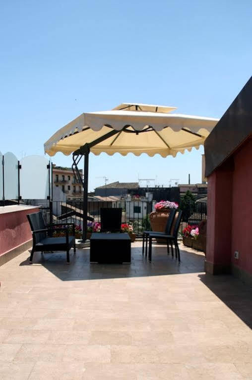 I Cento Campanili Appartement Acireale Buitenkant foto